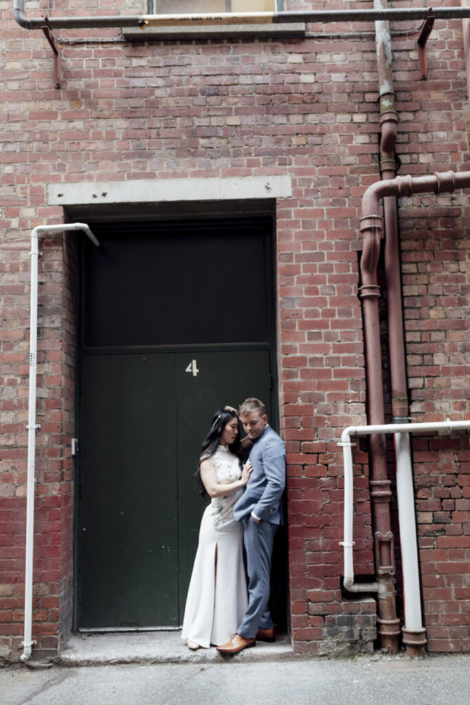 Victorian Marriage Registry Photos a gorgeous couple celebrating their marriage in the Melbourne city