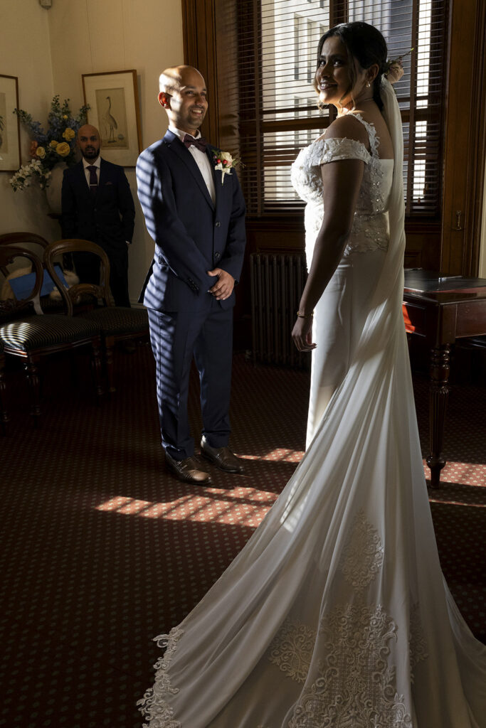 Victorian Marriage Registry Photos a gorgeous couple celebrating their marriage in the Melbourne city