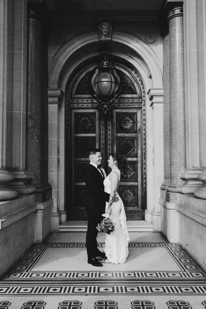Victorian Marriage Registry Photos a gorgeous couple celebrating their marriage in the Melbourne city