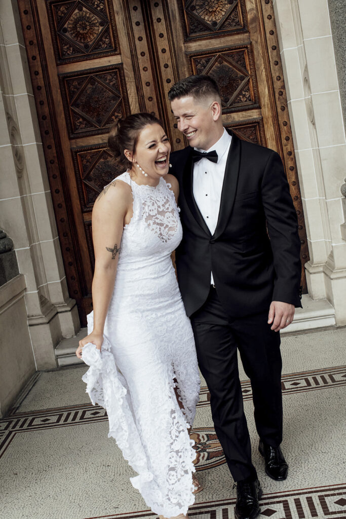 Victorian Marriage Registry Photos a gorgeous couple celebrating their marriage in the Melbourne city