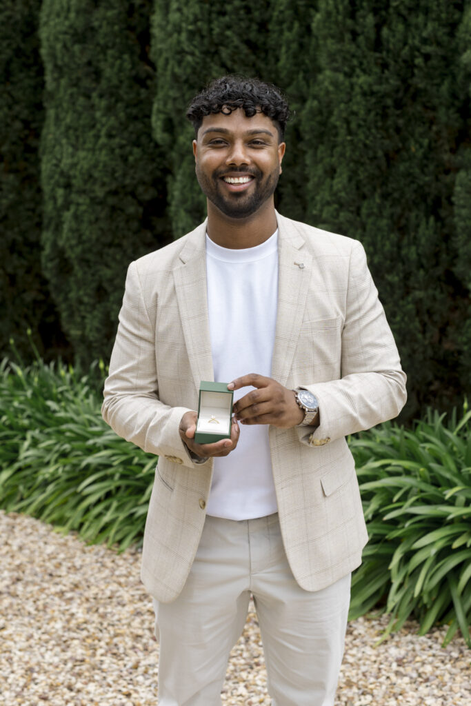 Melbourne Proposal Photography, Yarra Valley proposal. Engagement photos in Yarra Valley. Yarra Valley. Proposal in Melbourne. Cinimatic photography. Winery. pietro gallus estate