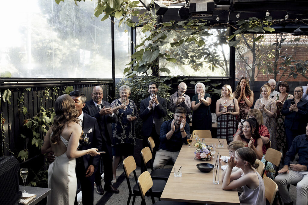 Wedding reception at the village Grae in Kew in the courtyard.